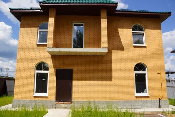 Продажа дома, 174 м², с участком 7,5 сотки