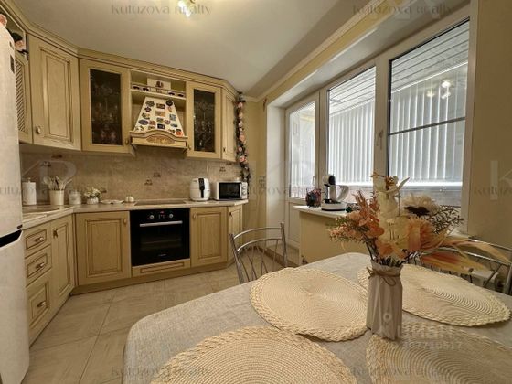Продажа 2-комнатной квартиры 62,2 м², 7/17 этаж