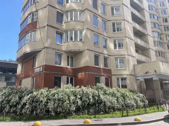 Продажа 2-комнатной квартиры 70,4 м², 1/18 этаж