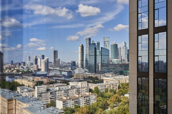 Продажа 2-комнатной квартиры 56 м², 20/34 этаж