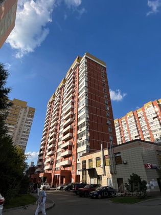 Продажа 3-комнатной квартиры 72 м², 14/17 этаж