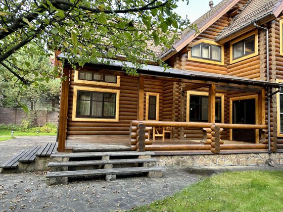 Аренда дома, 330 м², с участком 15 соток
