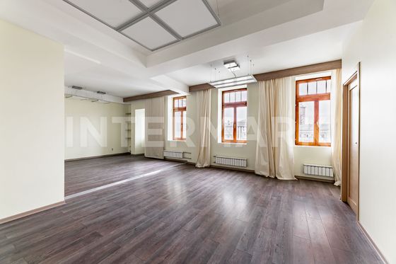 Продажа 4-комнатной квартиры 165,1 м², 8/8 этаж