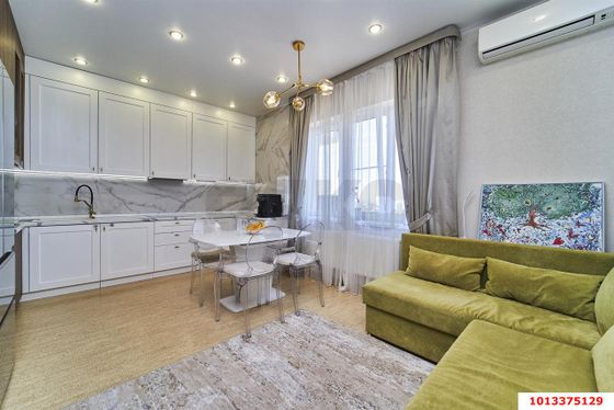 Продажа 1-комнатной квартиры 55 м², 19/24 этаж