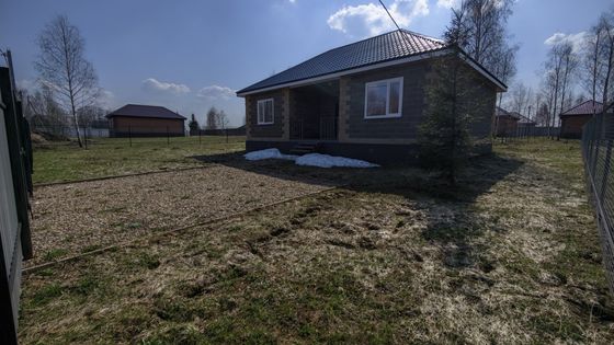 Продажа дома, 90 м², с участком 12 соток