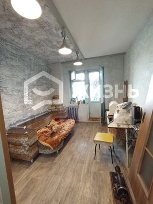 Продажа 3-комнатной квартиры 63 м², 8/9 этаж