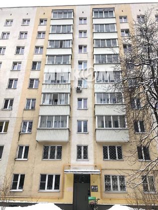 Продажа 1-комнатной квартиры 30,4 м², 2/9 этаж