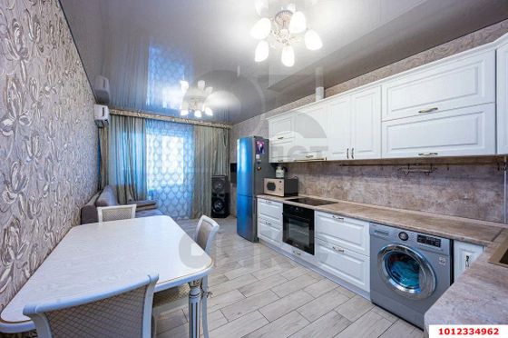 Продажа 1-комнатной квартиры 64 м², 15/25 этаж