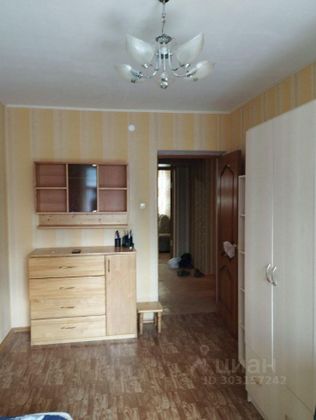 Продажа 3-комнатной квартиры 63 м², 4/10 этаж