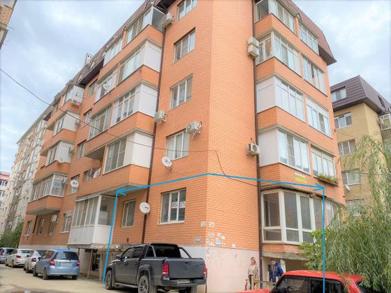 Продажа 3-комнатной квартиры 90 м², 1/5 этаж