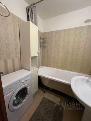 Продажа 2-комнатной квартиры 53 м², 1/10 этаж