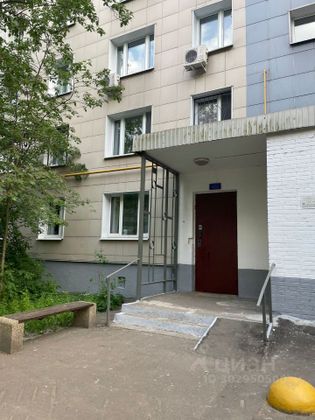 Продажа 3-комнатной квартиры 63 м², 2/9 этаж