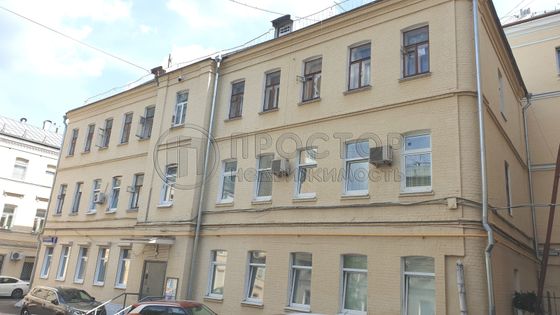 Продажа многокомнатной квартиры 97,7 м², 3/3 этаж