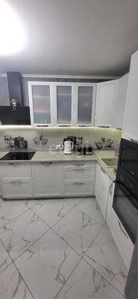 Продажа 2-комнатной квартиры 61 м², 6/10 этаж