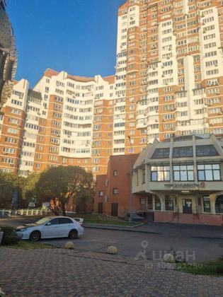 Продажа 3-комнатной квартиры 101,4 м², 5/27 этаж