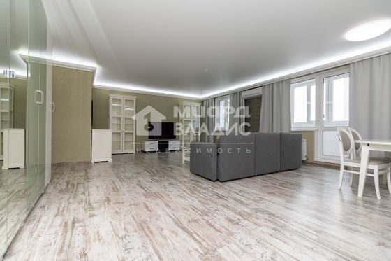 Продажа 2-комнатной квартиры 81,6 м², 7/17 этаж