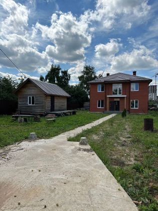 Продажа дома, 220 м², с участком 12 соток