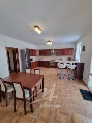 Продажа дома, 184 м², с участком 9,6 сотки