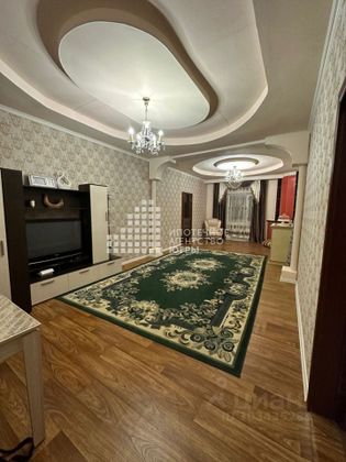 Продажа дома, 500 м², с участком 6,3 сотки