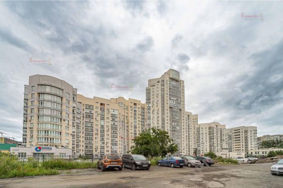 Продажа 2-комнатной квартиры 82 м², 20/24 этаж