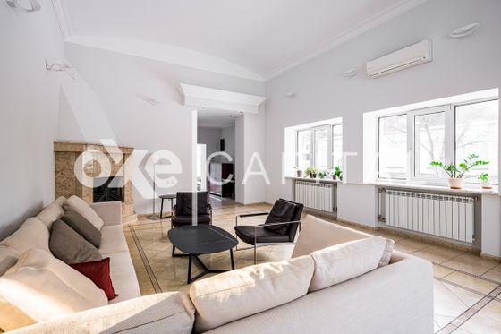 Аренда дома, 515 м², с участком 15,5 сотки