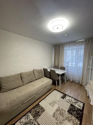 Продажа 2-комнатной квартиры 60 м², 1/9 этаж