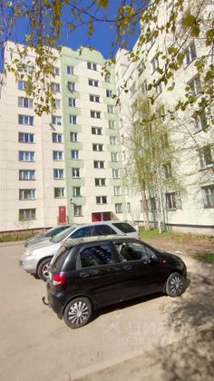 Продажа 2-комнатной квартиры 53,7 м², 1/10 этаж