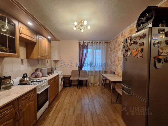 Продажа 2-комнатной квартиры 59 м², 4/10 этаж