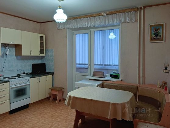 Продажа 2-комнатной квартиры 67,5 м², 4/10 этаж