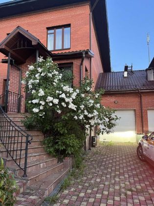 Аренда дома, 310 м², с участком 3 сотки