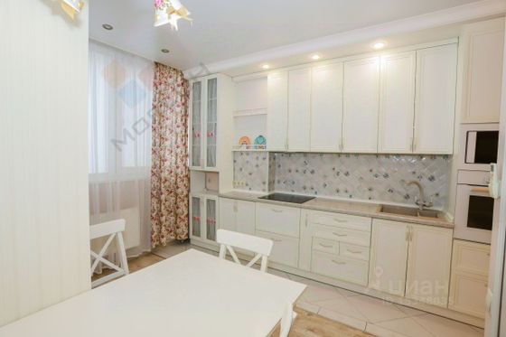 Продажа 1-комнатной квартиры 37 м², 1/9 этаж