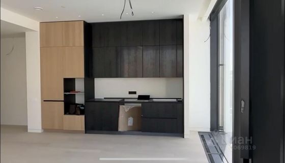 Продажа 1-комнатной квартиры 67 м², 9/65 этаж