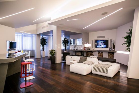 Продажа 3-комнатной квартиры 273 м², 6/6 этаж