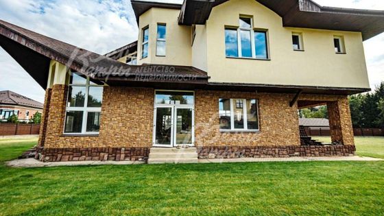 Продажа дома, 453 м², с участком 18 соток