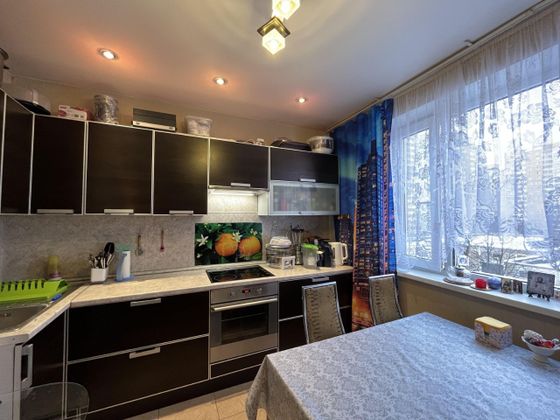 Продажа 3-комнатной квартиры 76 м², 4/17 этаж