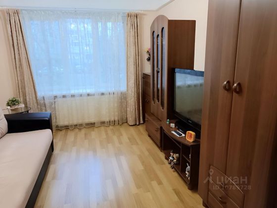 Продажа 1-комнатной квартиры 32 м², 1/9 этаж