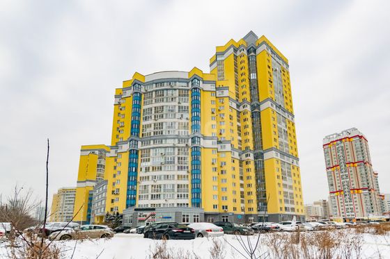 Продажа 2-комнатной квартиры 67,8 м², 2/27 этаж