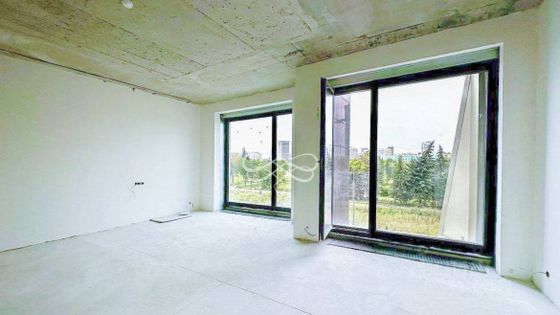 Продажа 2-комнатной квартиры 70 м², 2/41 этаж