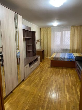 Аренда 1-комнатной квартиры 52 м², 8/10 этаж