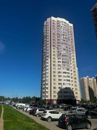 Продажа 2-комнатной квартиры 60 м², 25/27 этаж