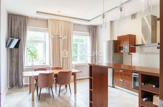 Продажа 4-комнатной квартиры 115 м², 4/11 этаж