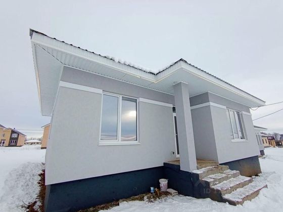 Продажа дома, 104 м², с участком 6 соток