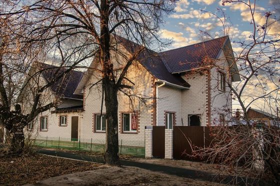 Продажа дома, 173 м², с участком 2,2 сотки