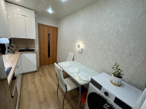 Продажа 3-комнатной квартиры 62 м², 10/10 этаж