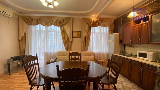 Продажа 3-комнатной квартиры 90 м², 4/5 этаж