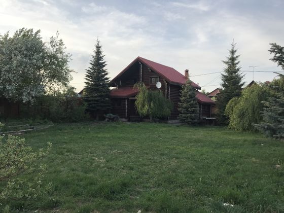 Продажа дома, 370 м², с участком 20 соток