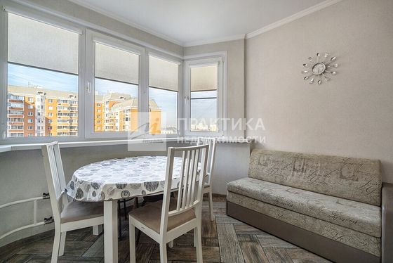 Продажа 3-комнатной квартиры 77 м², 10/12 этаж