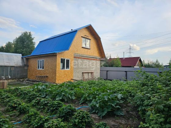 Продажа дома, 40 м², с участком 5 соток