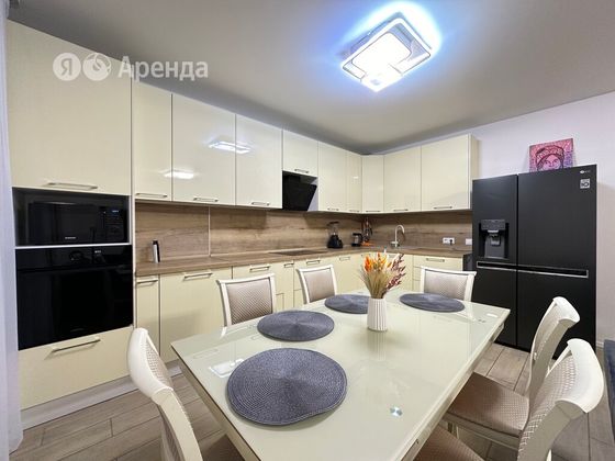 Аренда 4-комнатной квартиры 100 м², 12/13 этаж