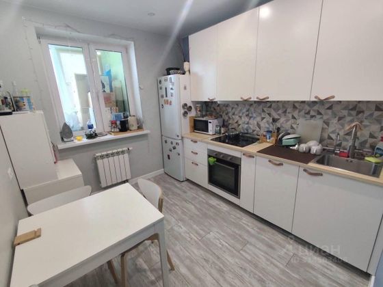 Продажа 2-комнатной квартиры 52 м², 15/17 этаж